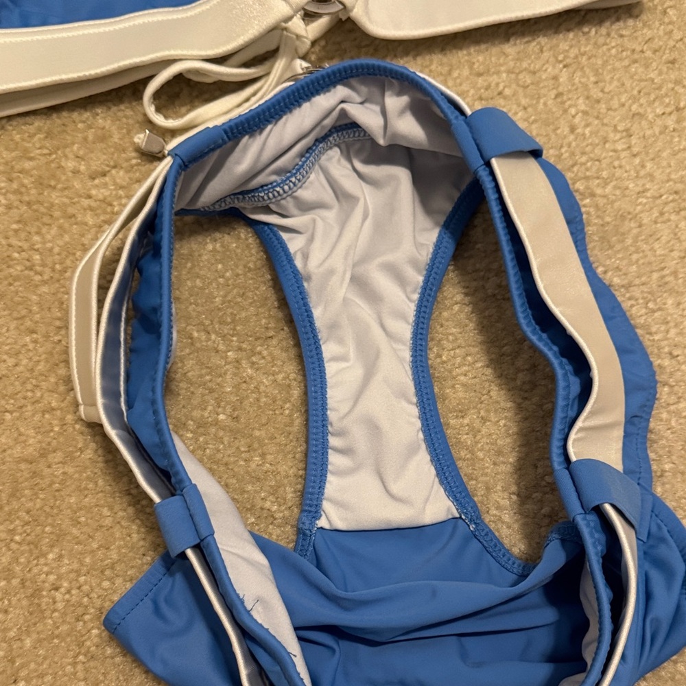 Venus Blue and White Bikini Set size 8/D - Picture 4 of 8